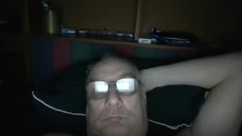 Snapshot of tebb61 chatting on December 1, 7:57 am Mark online show from December 1, 7:57 am