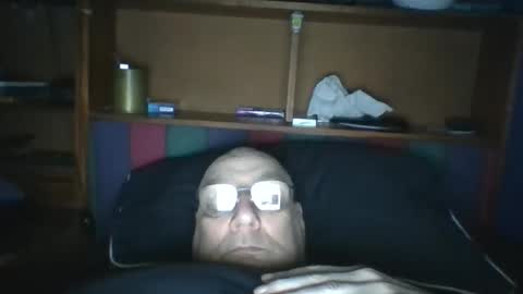 Snapshot of tebb61 chatting on December 19, 8:43 am Mark online show from December 19, 8:43 am