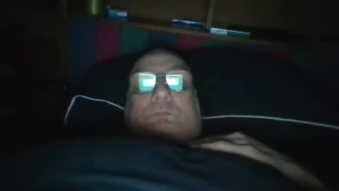 Snapshot of tebb61 chatting on December 20, 7:59 am Mark online show from December 20, 7:59 am