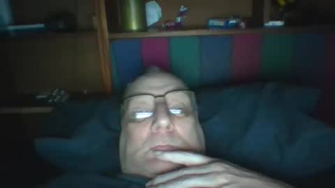 Snapshot of tebb61 chatting on May 21, 7:26 am Mark online show from May 21, 7:26 am