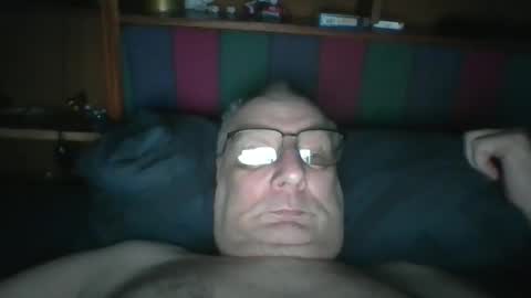 Snapshot of tebb61 chatting on May 27, 7:27 am Mark online show from May 27, 7:27 am