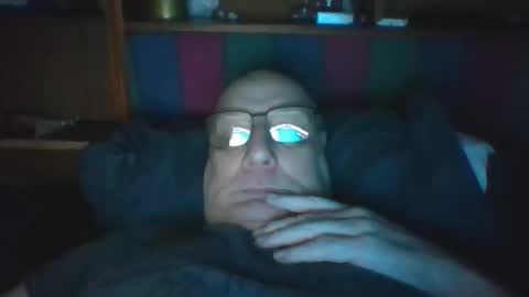 Snapshot of tebb61 chatting on June 1, 7:32 am Mark online show from June 1, 7:32 am
