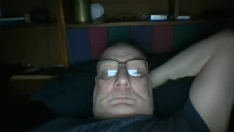 Snapshot of tebb61 chatting on June 17, 7:44 am Mark online show from June 17, 7:44 am