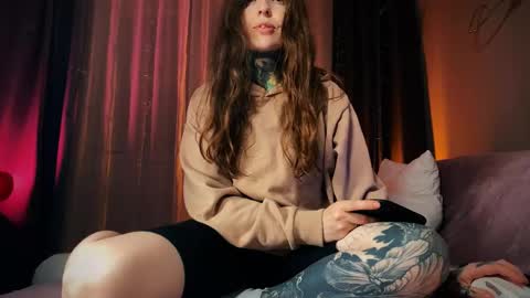 Snapshot of technoelf chatting on February 14, 5:53 pm Mary X TechnoElfff INST fansly kissmary online show from February 14, 5:53 pm