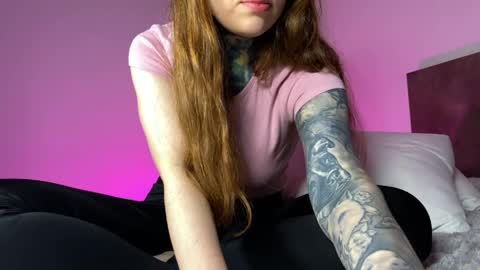 Snapshot of technoelf chatting on April 4, 3:53 pm Mary X TechnoElfff INST fansly kissmary online show from April 4, 3:53 pm