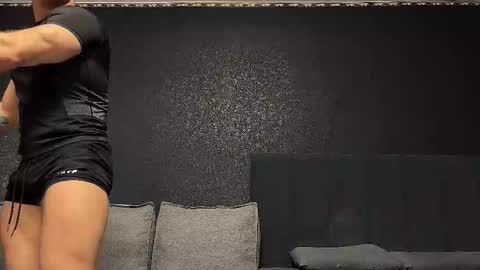 Andy Psy online show from February 7, 8:07 am