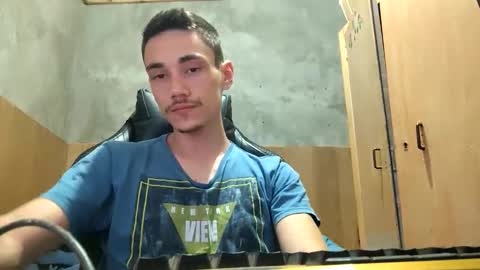 tecnicogatu online show from September 25, 4:49 am