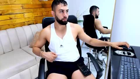 Snapshot of ted_montoya chatting on October 2, 1:18 pm ted_montoya online show from October 2, 1:18 pm