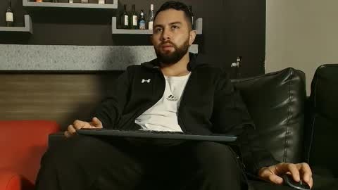 Snapshot of ted_montoya chatting on October 24, 11:28 am ted_montoya online show from October 24, 11:28 am