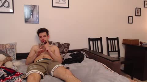Snapshot of teddy_mode chatting on March 5, 10:54 pm Teddy online show from March 5, 10:54 pm