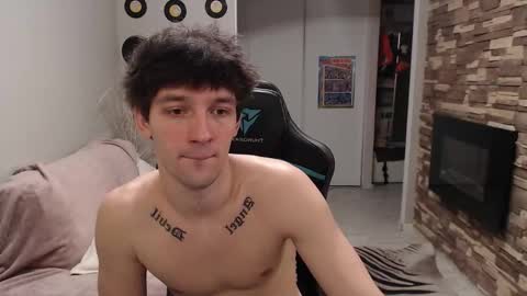 Snapshot of teddy_mode chatting on November 21, 11:47 pm Teddy online show from November 21, 11:47 pm