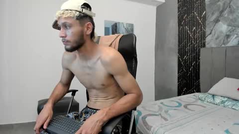 Snapshot of tedyx99 chatting on March 10, 8:03 pm Tedy online show from March 10, 8:03 pm