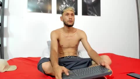 Snapshot of tedyx99 chatting on March 19, 8:13 pm Tedy online show from March 19, 8:13 pm