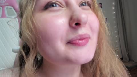 Snapshot of teeencutee chatting on February 2, 8:57 am Monika --------------2 stream 700 GMT day online show from February 2, 8:57 am
