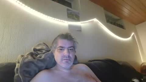 Peter online show from November 30, 6:01 pm