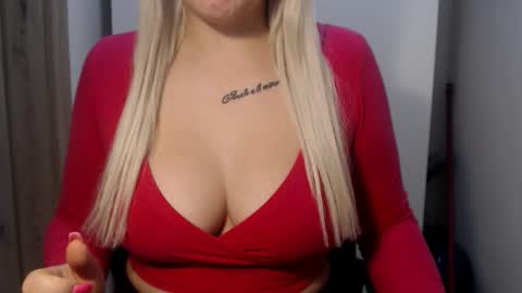 Snapshot of teeyara_ chatting on September 27, 7:24 am Teeyara online show from September 27, 7:24 am