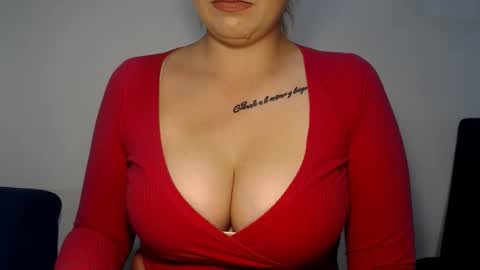 Teeyara  online show from October 3, 6:16 pm