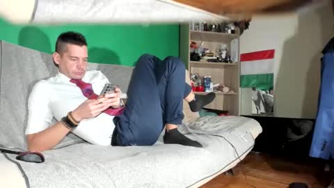 Virg Lszl online show from November 26, 1:01 pm