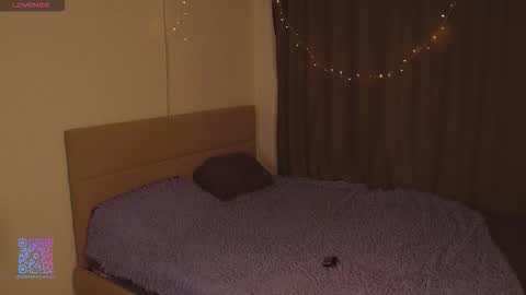 Snapshot of temperaturka chatting on December 5, 6:11 am Sarah online show from December 5, 6:11 am