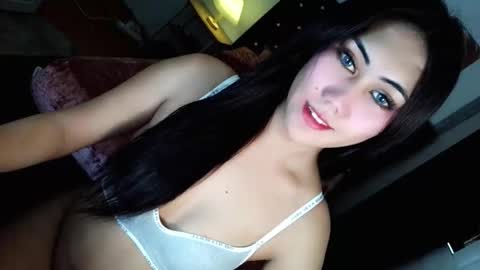Snapshot of temptationoflust chatting on April 1, 5:41 am Im Dianna DONT FORGET TO FOLLOW ME online show from April 1, 5:41 am