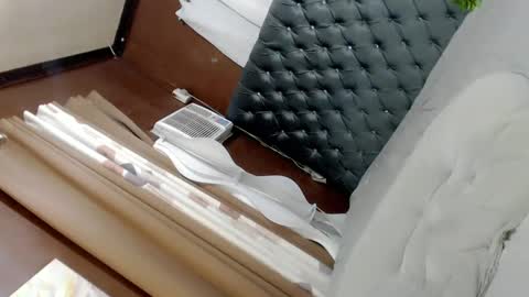 Snapshot of temptationofsex chatting on December 14, 12:55 am EVA GLASSCOTT online show from December 14, 12:55 am