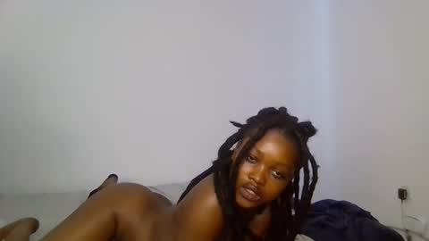 Snapshot of tempting_tiah chatting on November 16, 4:29 am tiah online show from November 16, 4:29 am