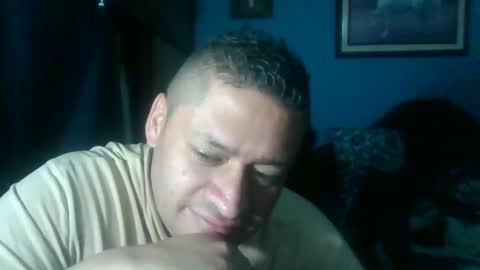 Snapshot of tender_eldelatienda chatting on December 10, 2:16 am Fabio Canavaro online show from December 10, 2:16 am