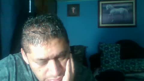 Snapshot of tender_eldelatienda chatting on January 4, 12:27 am Fabio Canavaro online show from January 4, 12:27 am