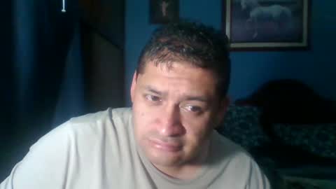 Snapshot of tender_eldelatienda chatting on January 9, 3:15 am Fabio Canavaro online show from January 9, 3:15 am