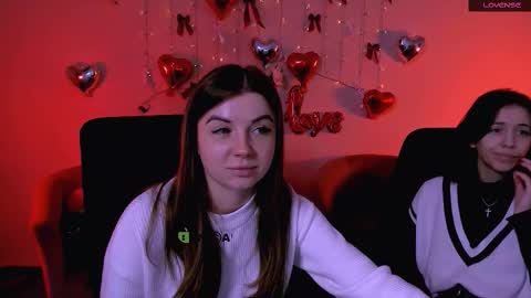 Snapshot of tender_louise chatting on February 13, 11:06 am ur Louise online show from February 13, 11:06 am