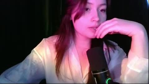 Snapshot of tendre_amelia chatting on May 14, 5:53 pm tendre_amelia online show from May 14, 5:53 pm