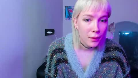 Kira online show from May 19, 3:13 am