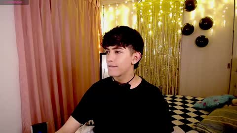 teo brown Independent model online show from December 31, 8:45 pm