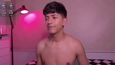 teo brown Independent model online show from October 1, 12:27 am