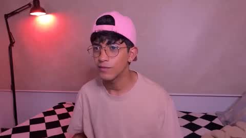 teo brown Independent model online show from October 18, 12:24 am