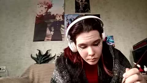 Alice online show from April 25, 1:41 pm