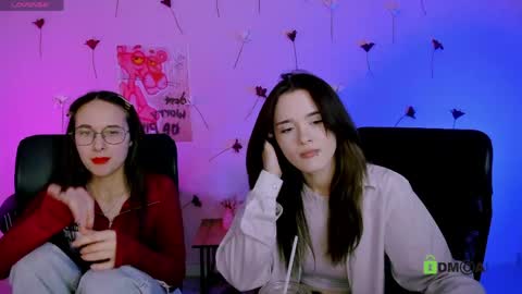 Snapshot of teresa_shy chatting on May 30, 8:28 pm your love online show from May 30, 8:28 pm