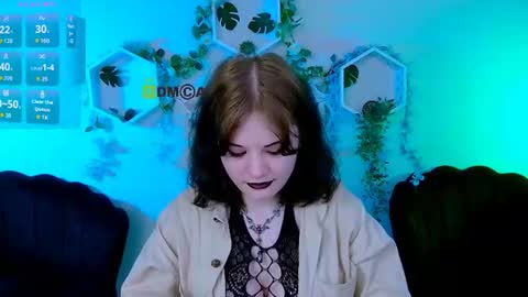 Snapshot of teresa_shy chatting on June 12, 9:19 am your love online show from June 12, 9:19 am