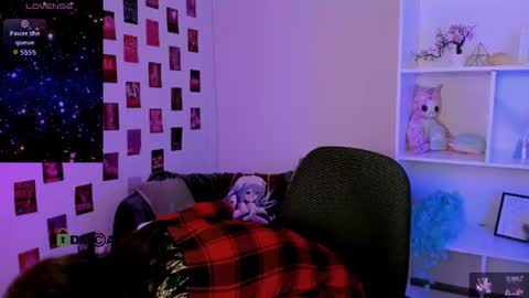 Snapshot of teresa_shy chatting on June 18, 9:14 am your love online show from June 18, 9:14 am