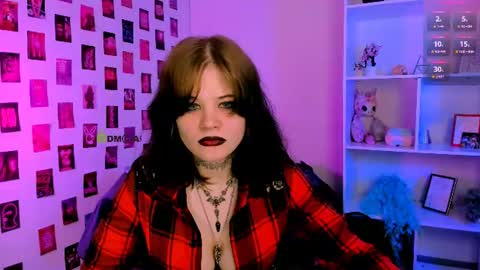 Snapshot of teresa_shy chatting on June 28, 8:31 am your love online show from June 28, 8:31 am