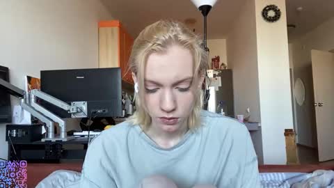 Anna online show from March 24, 5:01 am