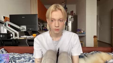 Anna online show from March 26, 5:02 am