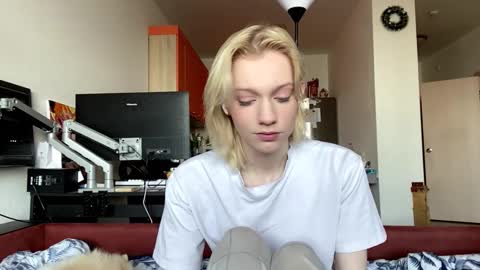 Anna online show from March 27, 4:40 am