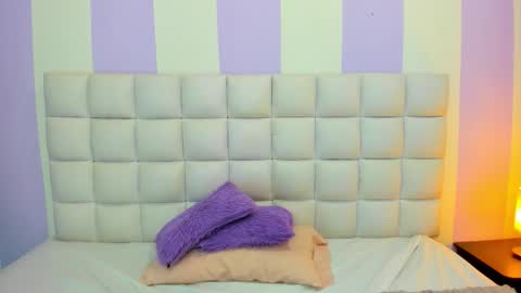 Snapshot of teresasroom_ chatting on March 19, 1:59 pm Teresa online show from March 19, 1:59 pm