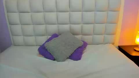 Snapshot of teresasroom_ chatting on March 20, 2:33 pm Teresa online show from March 20, 2:33 pm
