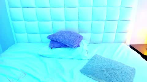 Snapshot of teresasroom_ chatting on April 1, 1:41 pm Teresa online show from April 1, 1:41 pm