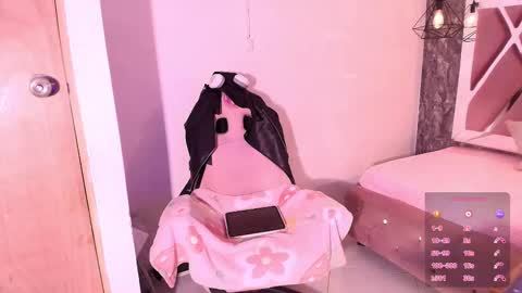 Terra Elowen online show from October 14, 11:11 am