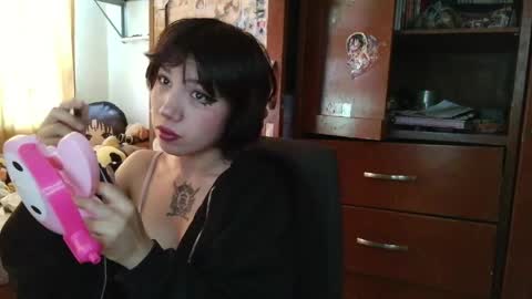 Terra Elowen online show from May 6, 2:44 pm