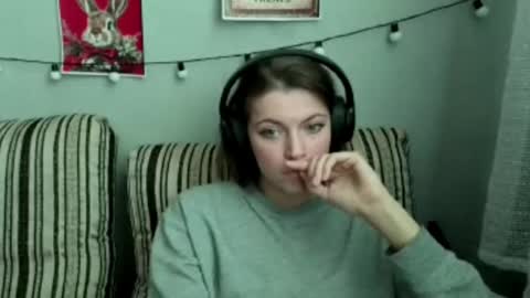 Snapshot of terranaufzinger chatting on January 13, 6:08 am Anny Simpson online show from January 13, 6:08 am