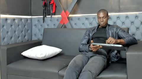 terranze_z online show from October 1, 8:15 pm